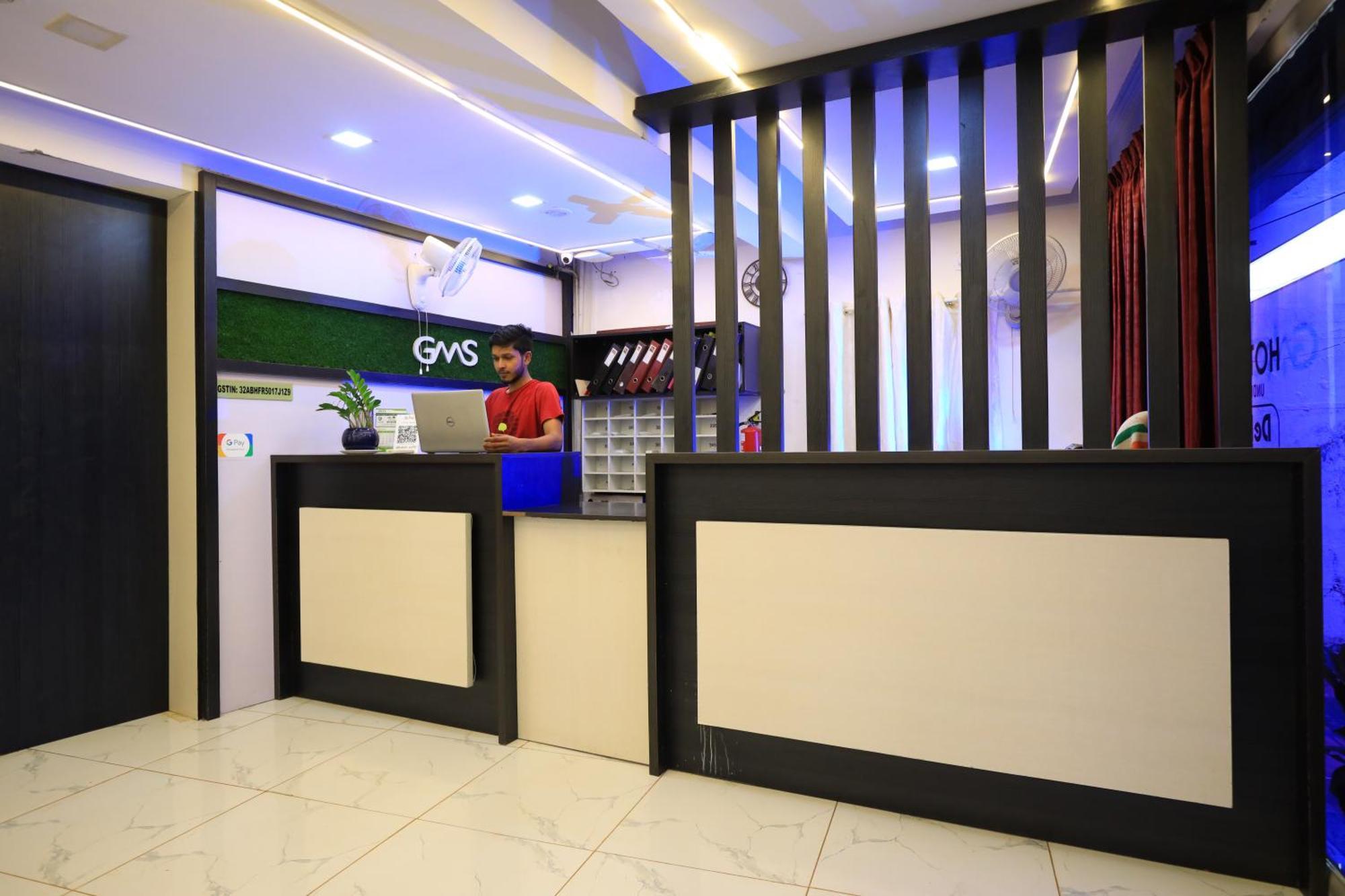 Hotel Gamas Inn 트리반드룸 외부 사진